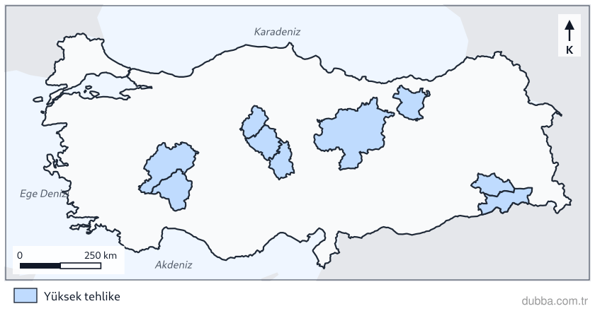 Coğrafya — Doğal Sistemler ve Süreçler ünitesi: Haritada taralı iller yüksek deprem tehlikesi kuşaklarını göstermektedir. Üniversite yerleşkesi